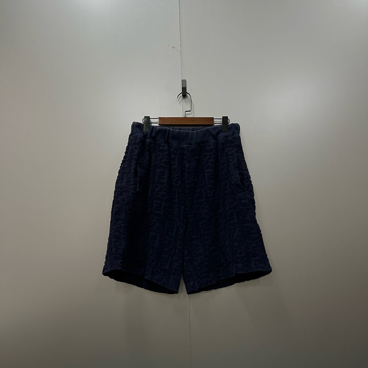 95新 FENDI/芬迪 (ll) 芬迪 藏青色双F老花毛巾短裤 48码