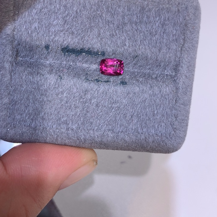 石榴石裸石未镶嵌洗***气裸石1粒