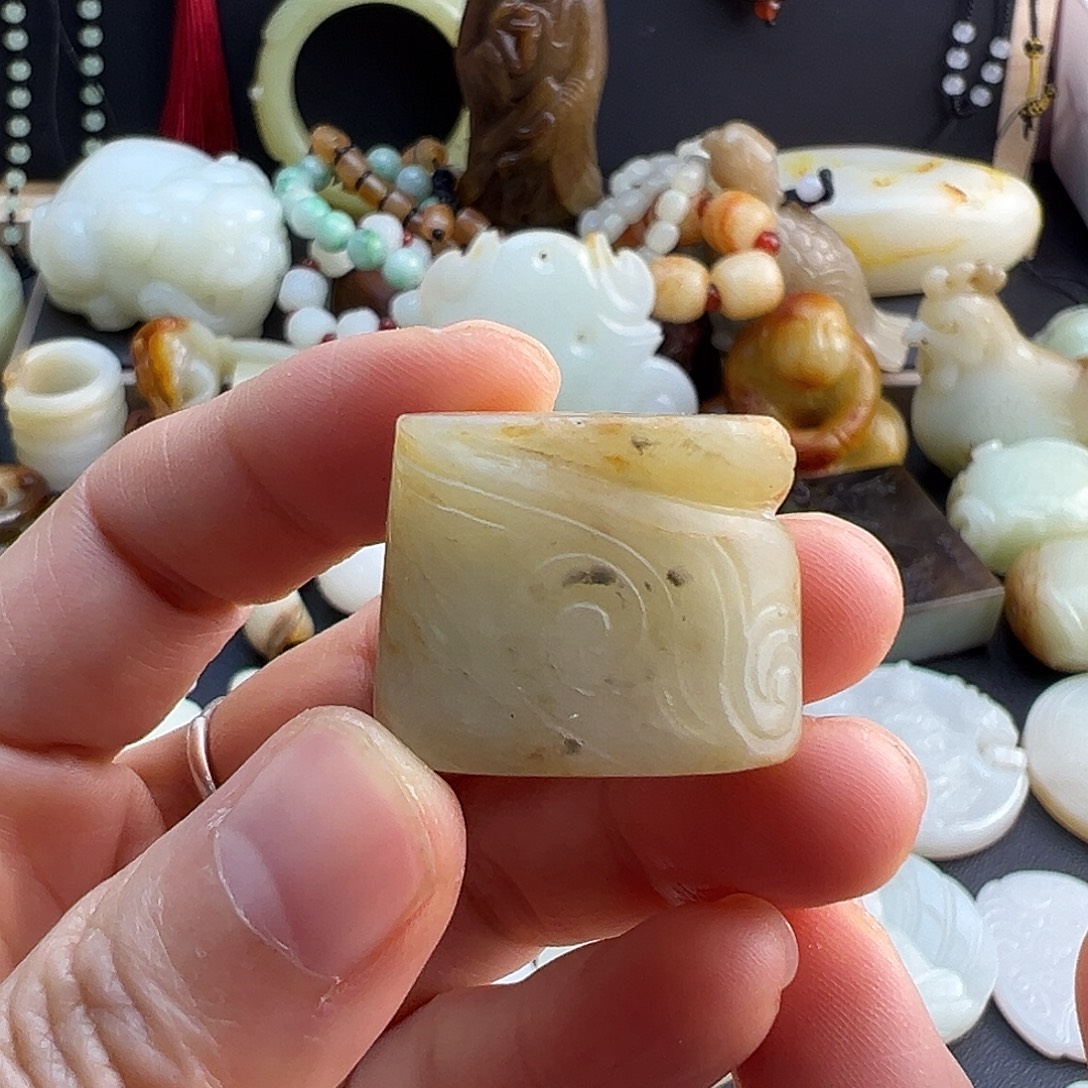 和田玉未镶嵌挂件