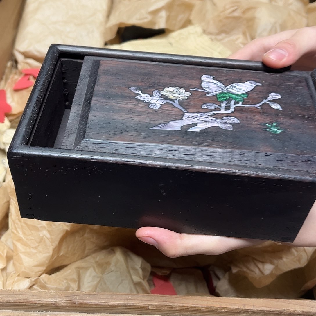 大叶紫檀（黑酸枝木类）