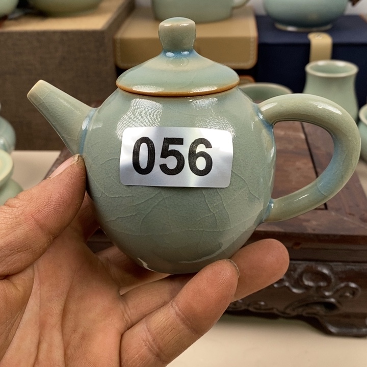 壶056原产地汝瓷 微瑕