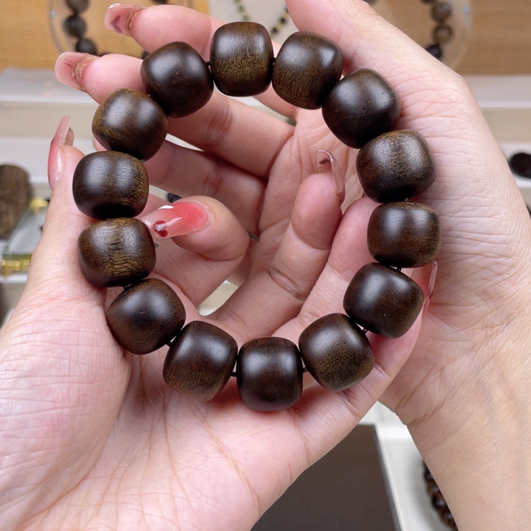 沉香手串茶****酒越南沉香