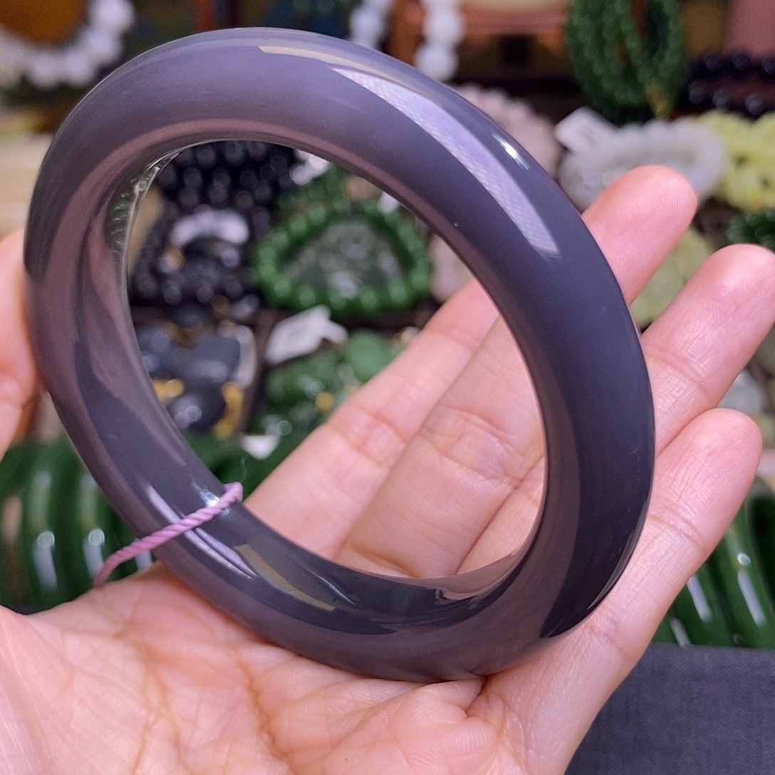 和田玉未镶嵌颈饰55 浓烟紫脂膏级手镯天花板