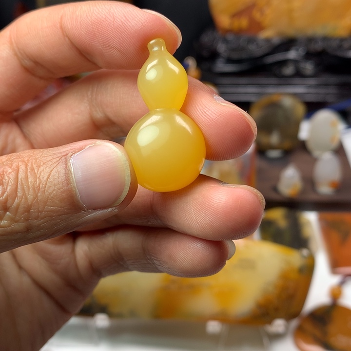 石英质玉（黄龙玉）挂件未镶嵌