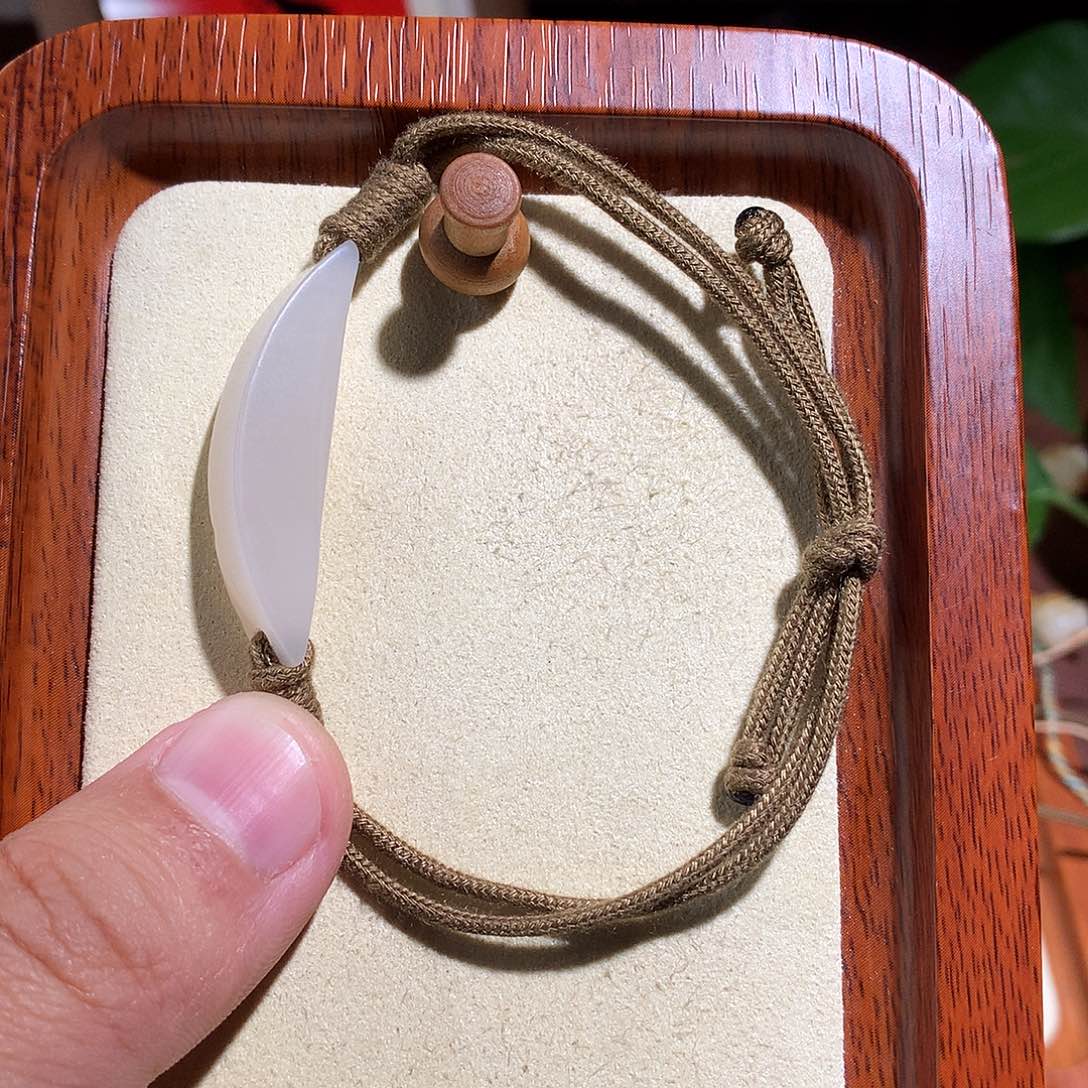 和田玉未镶嵌颈饰和田玉 173