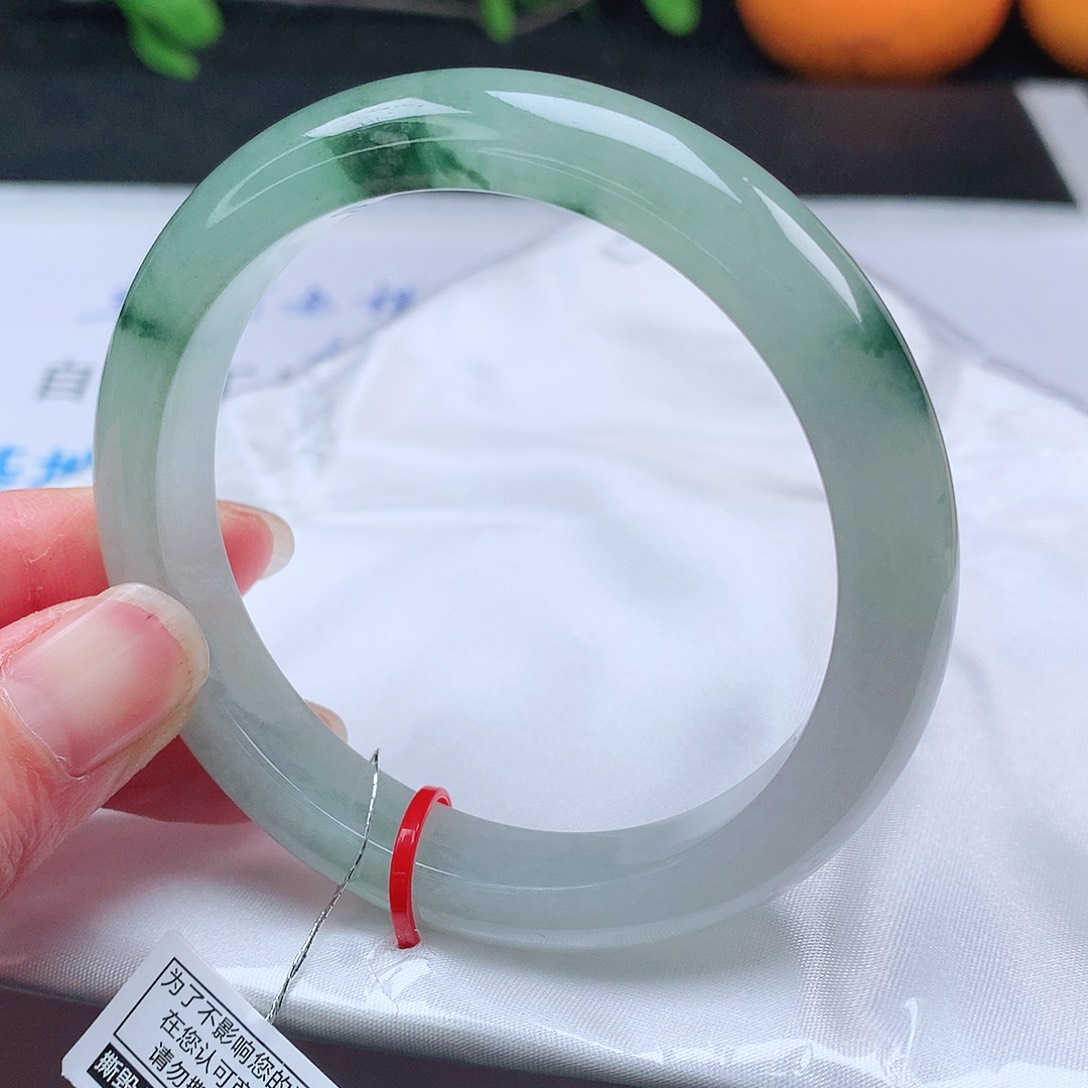 翡翠手镯未镶嵌55.5圈