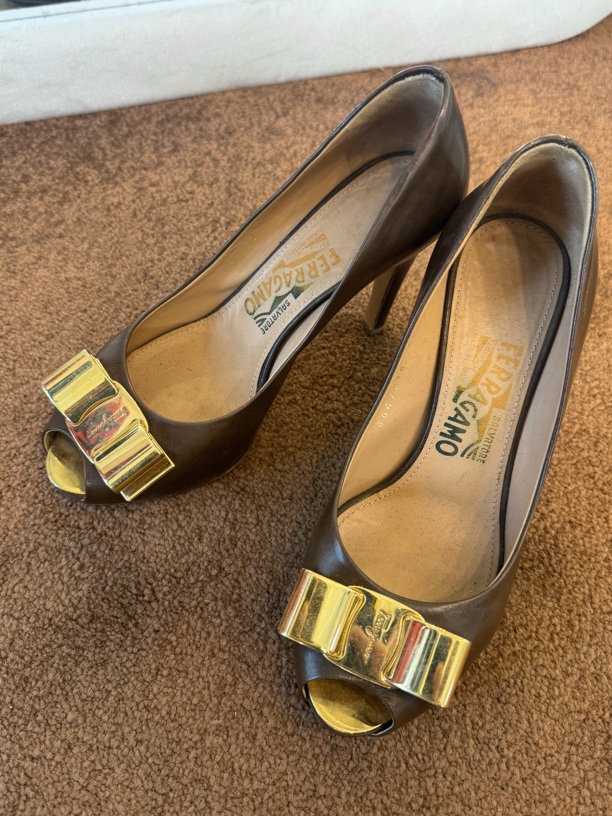 95新 FERRAGAMO/菲拉格慕 高跟时尚女鞋35.5码