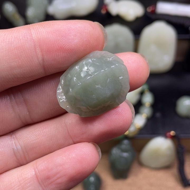 和田玉（糖玉）未镶嵌颈饰