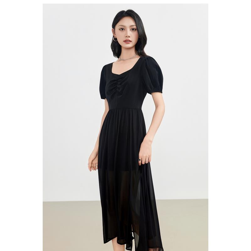 爱客法式优雅褶皱连衣裙夏季方领泡泡袖女装时尚长裙YA25218L005
