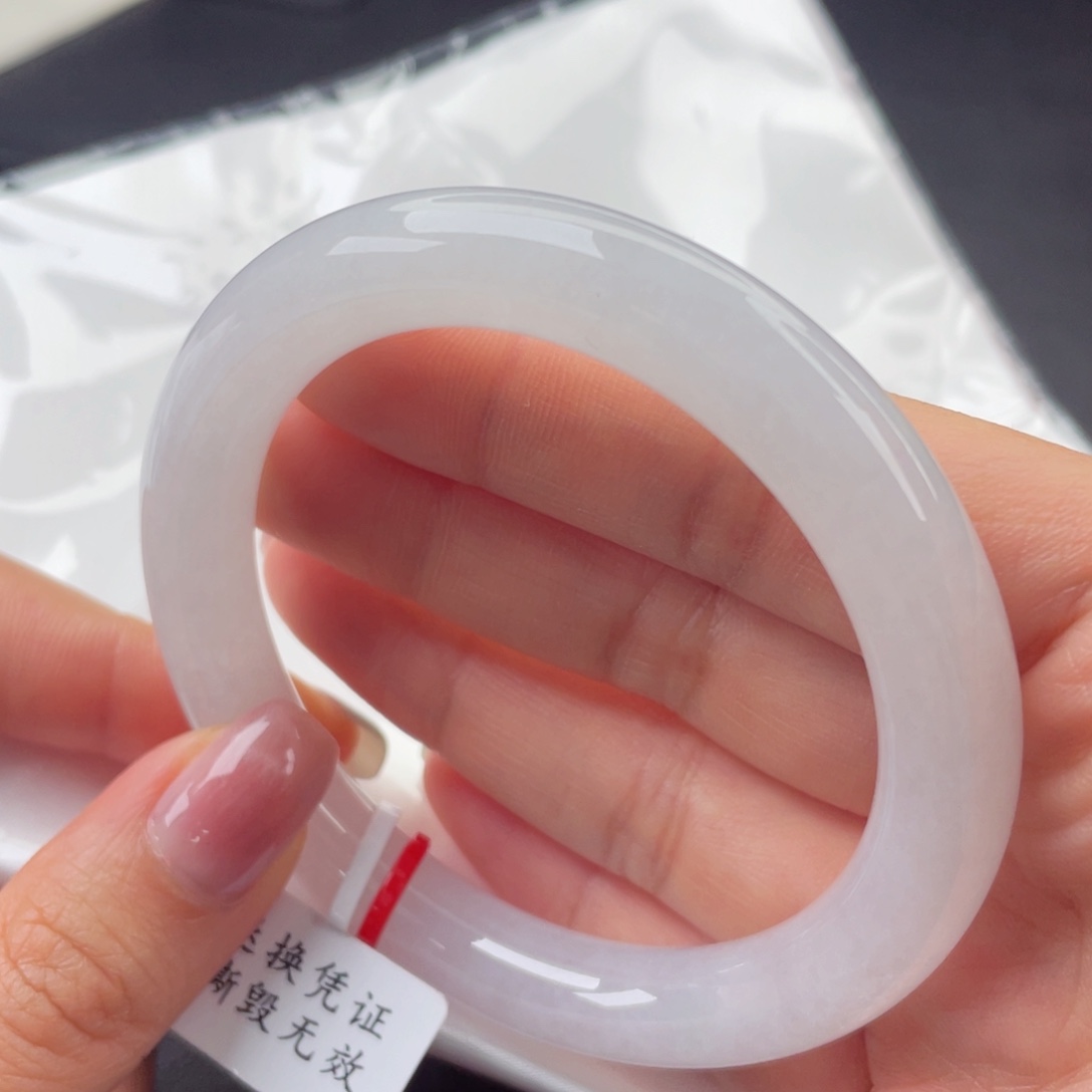 翡翠未镶嵌手镯56.9圈