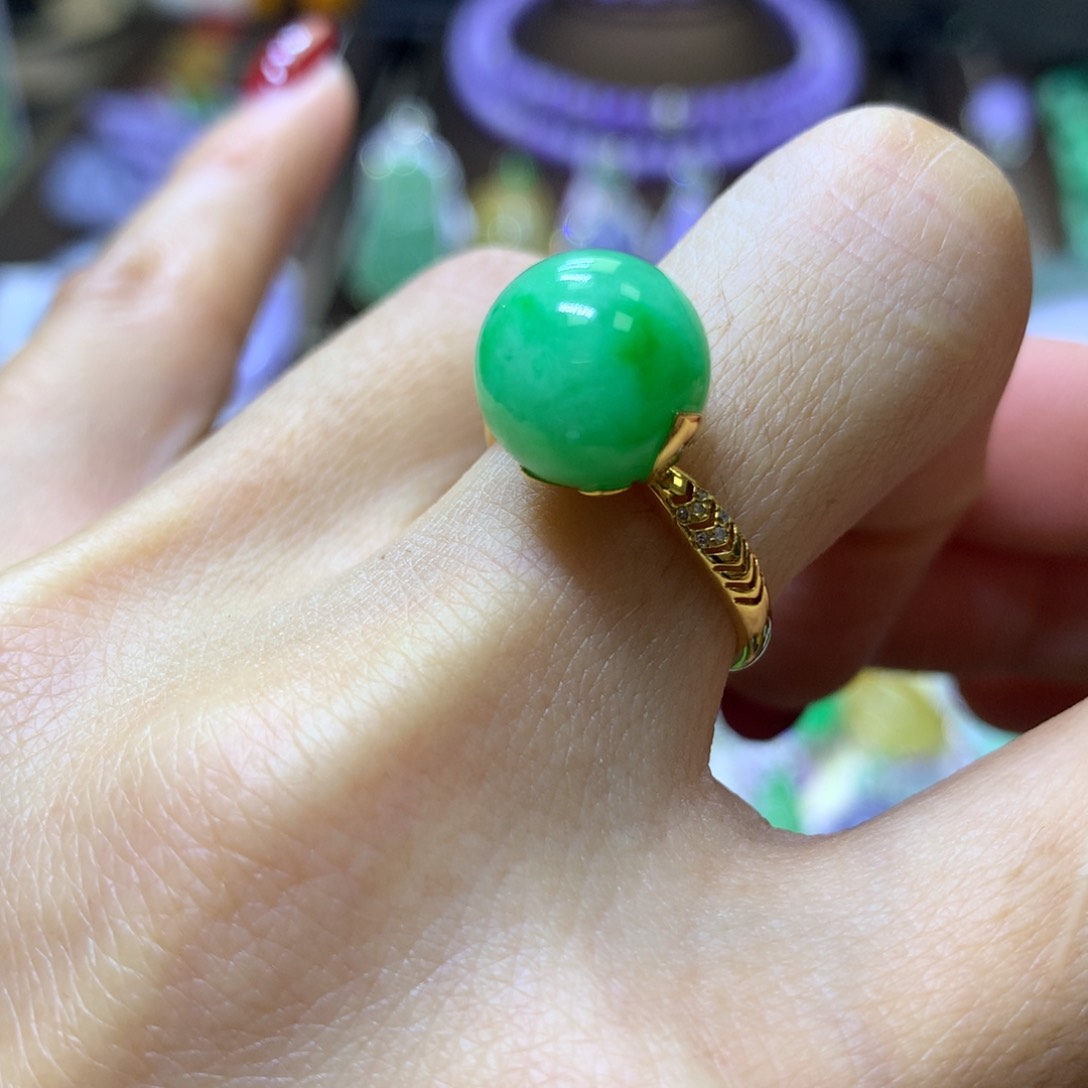 【闪购商品】翡翠颈饰18K金镶嵌翡翠