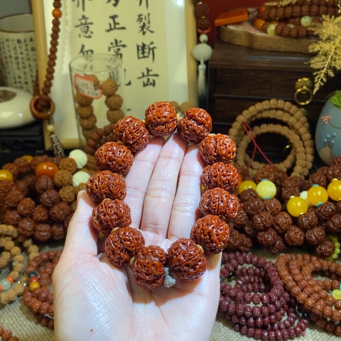 金刚菩提手串215玉化满肉