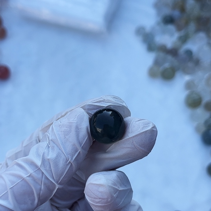 L***A水晶吊坠(不含链)未镶嵌水晶