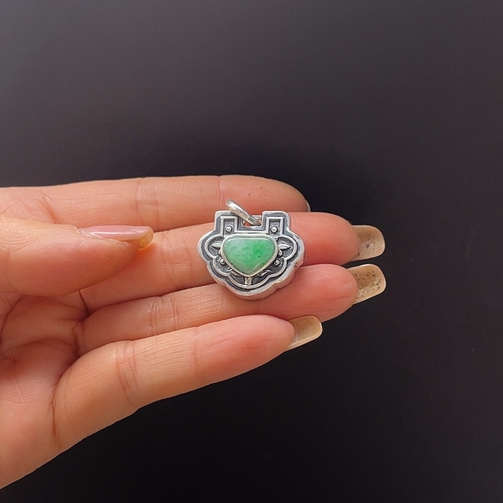 雨***宇翡翠未镶嵌颈饰666