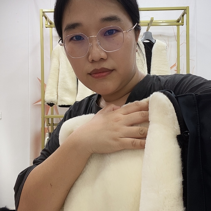 纯羊皮毛一体羊皮袄