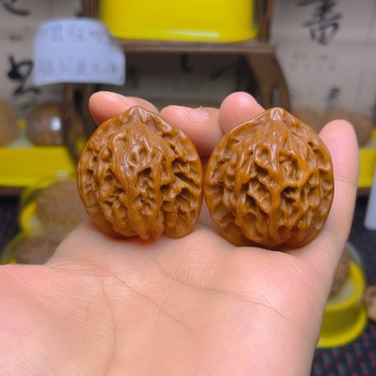 文玩核桃吊坠盘山