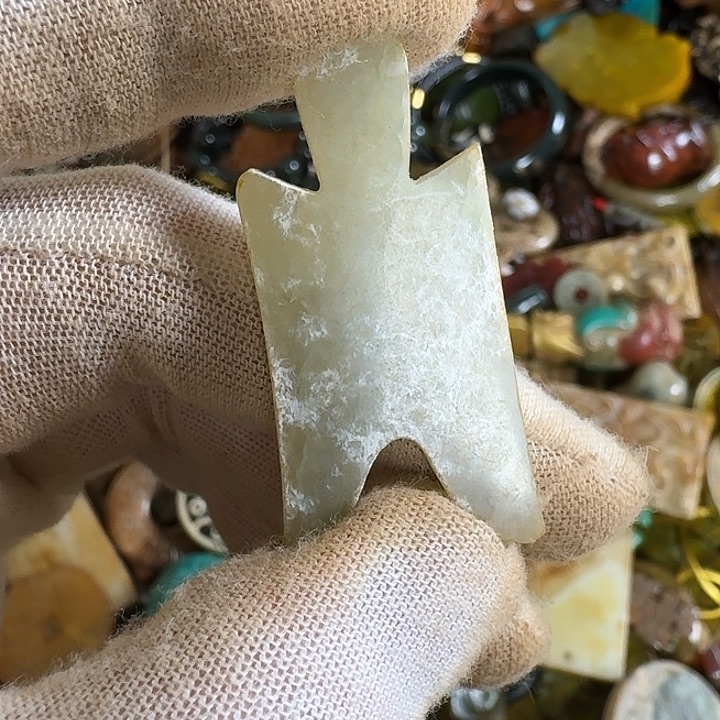 和田玉未镶嵌挂件