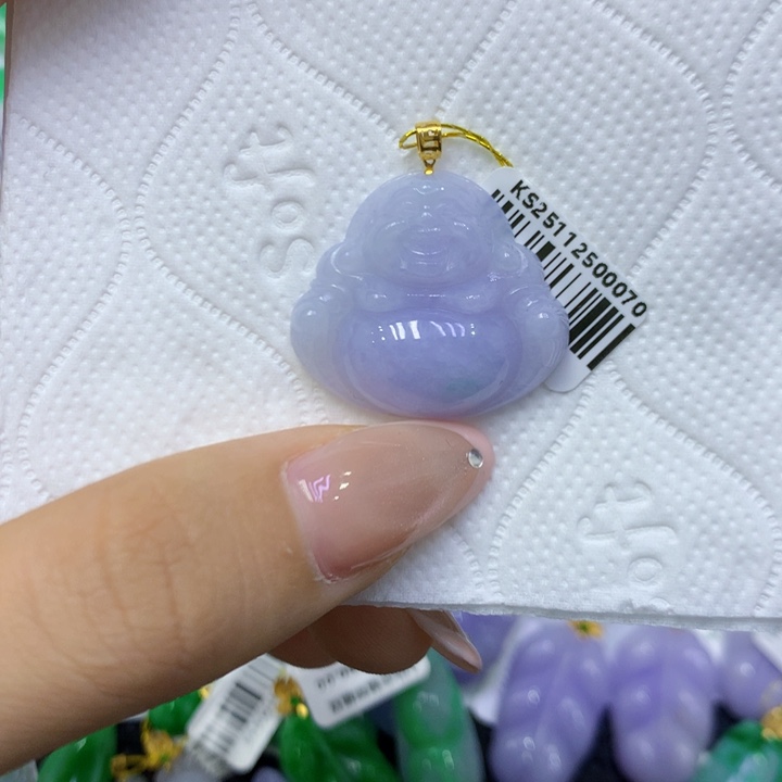 颈饰18K金镶嵌翡翠