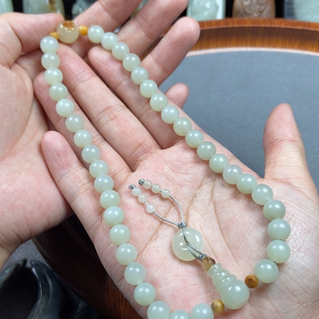 和田玉挂件未镶嵌手持