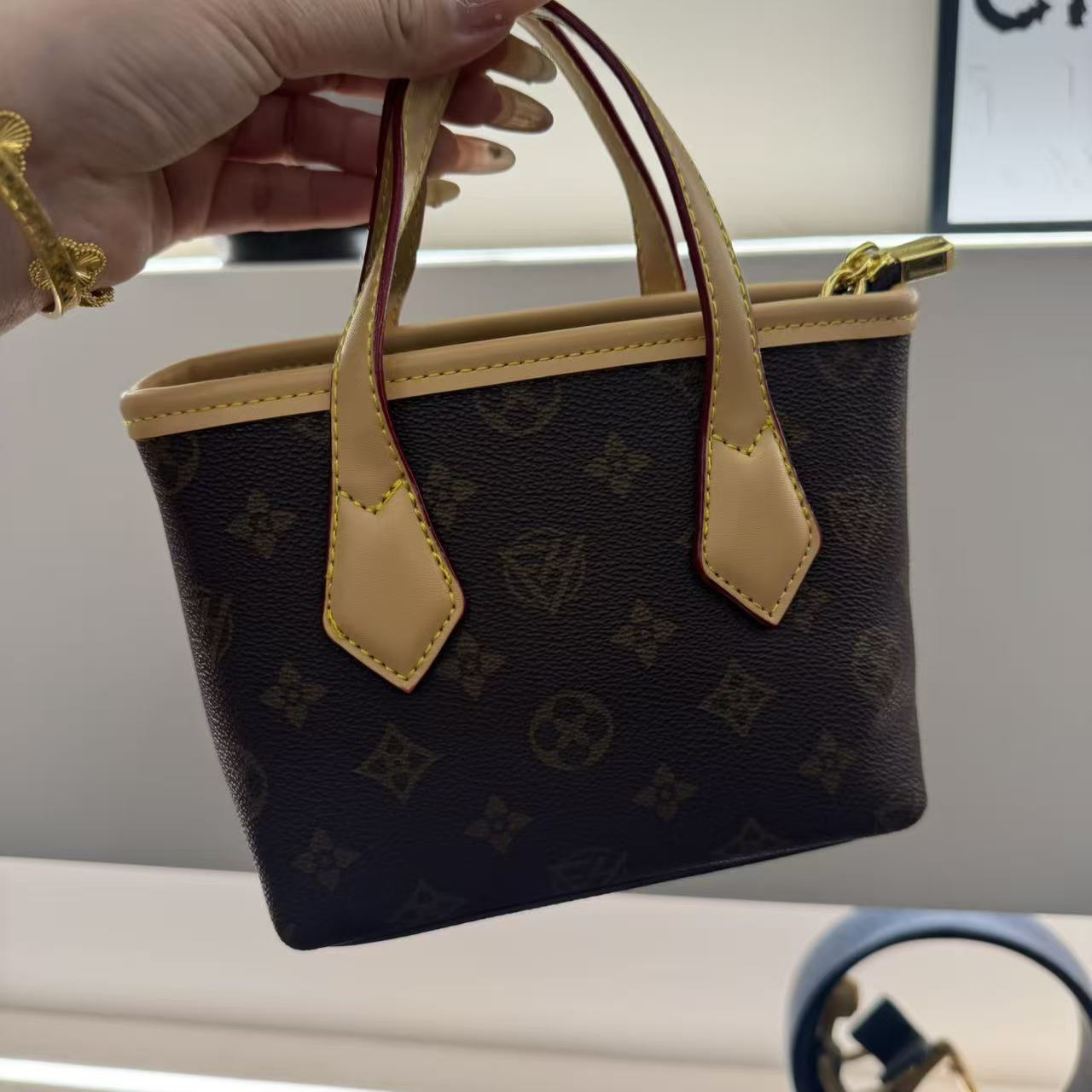 大象灰气质简约包包-38476