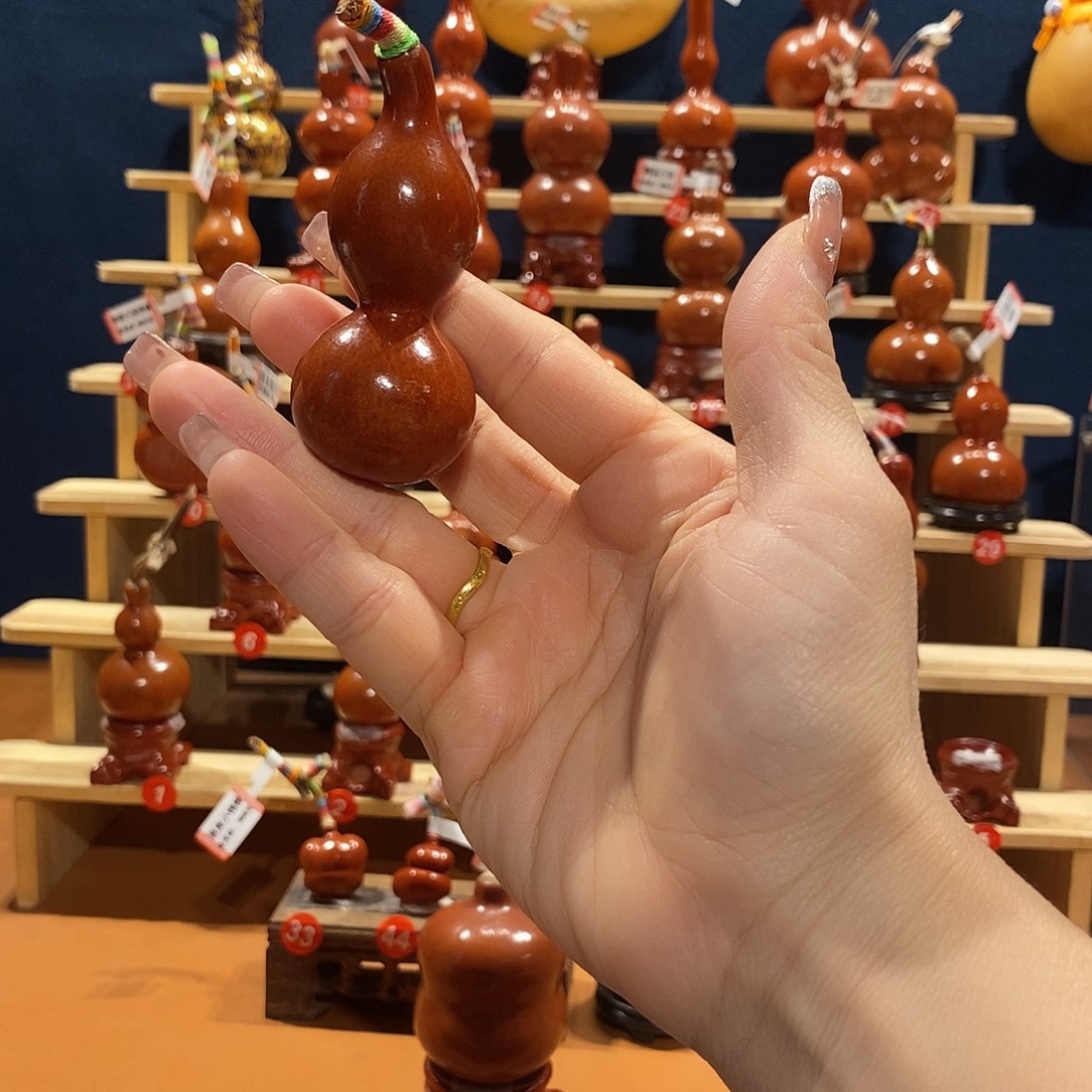 T****葫芦葫芦葫芦葫芦芳698