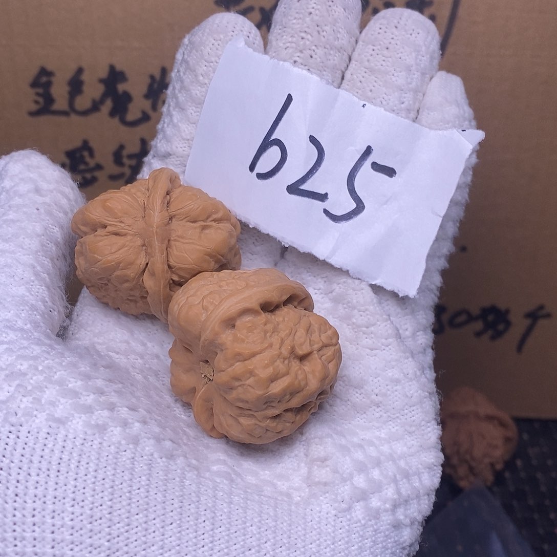 桃核把件@***?蛤蟆核桃