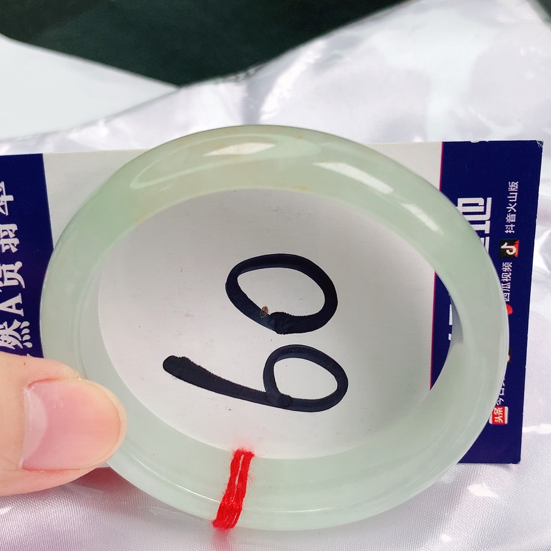 翡翠手镯未镶嵌缅甸天然A货翡翠