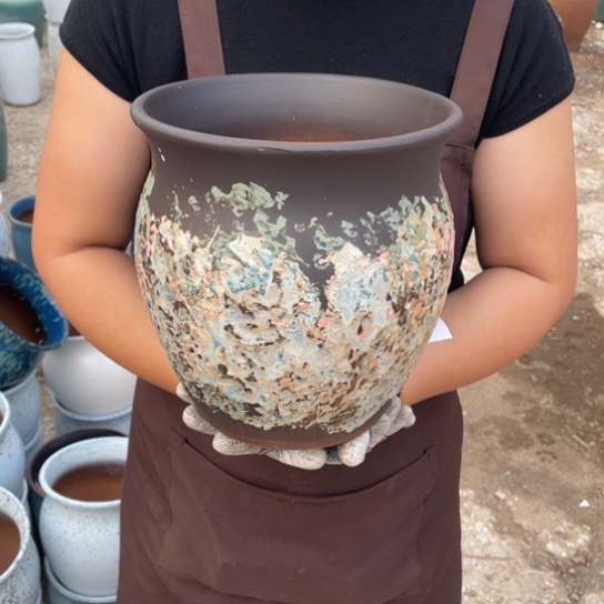 紫砂花盆口21高24瑕疵瑕疵