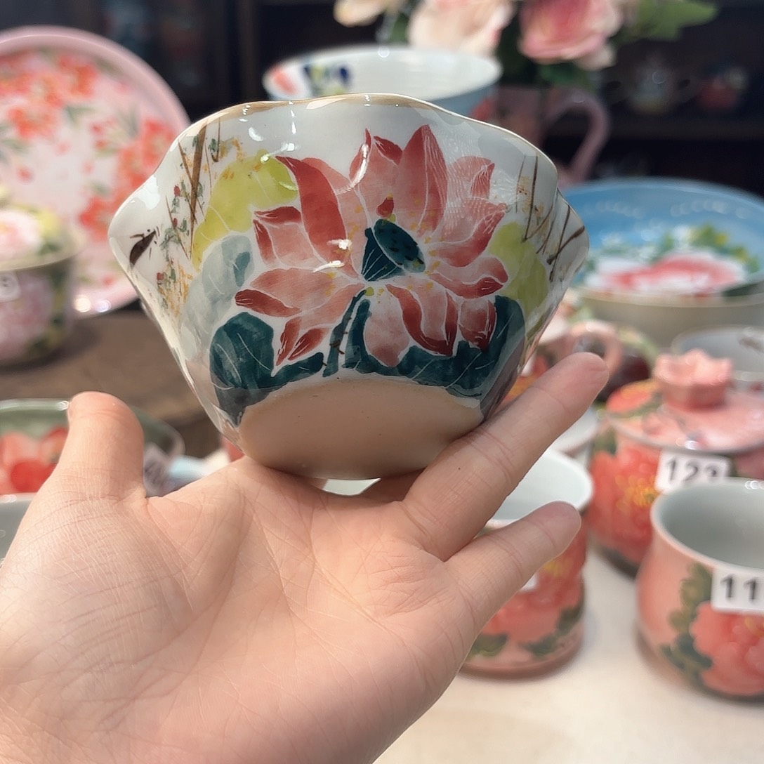 瓷片兔兔好可爱呀打