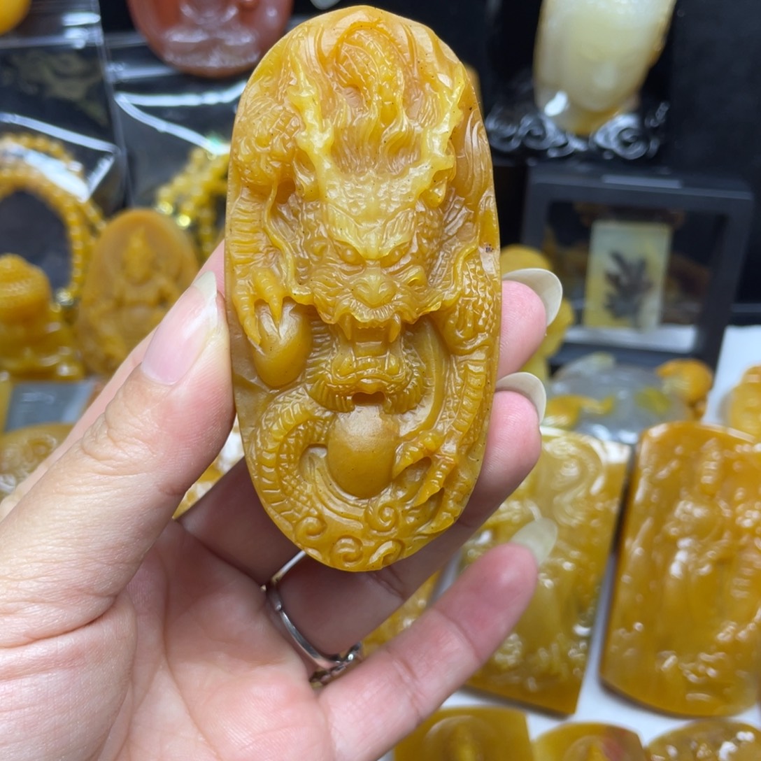 石英质玉（黄龙玉）未镶嵌吊坠(不含链)