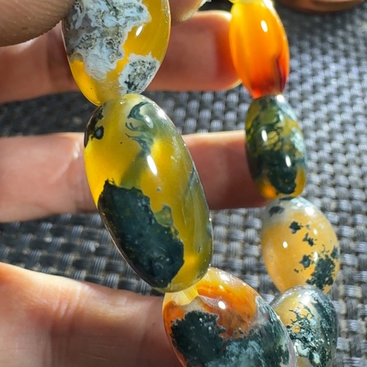 H***仔玛瑙/玉髓未镶嵌颈饰