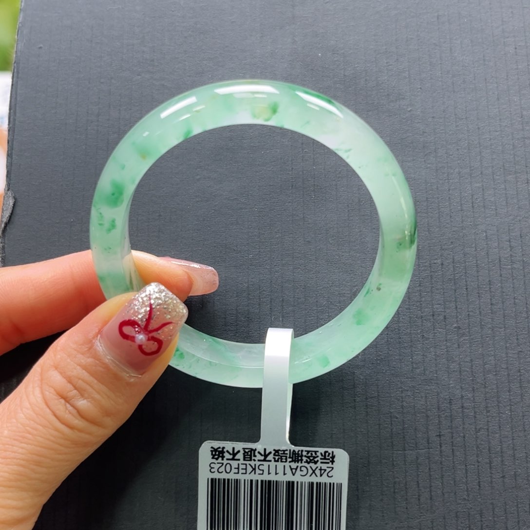 石英质玉手镯未镶嵌➕艳艳51