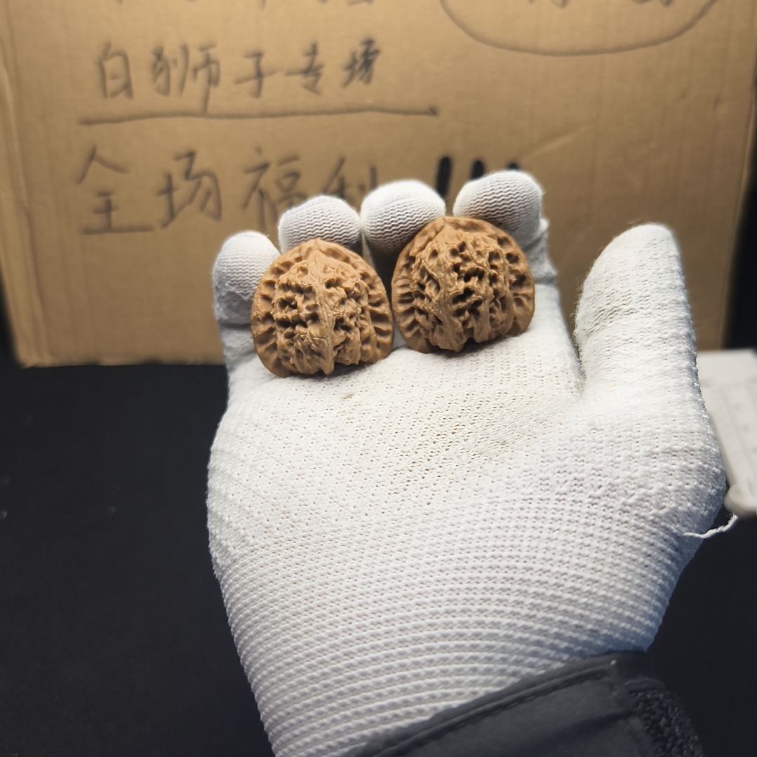 吊坠文玩核桃白狮子
