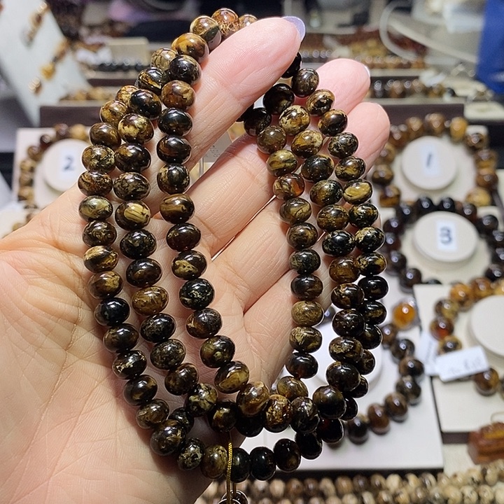 琥珀未镶嵌裸石黑金8m