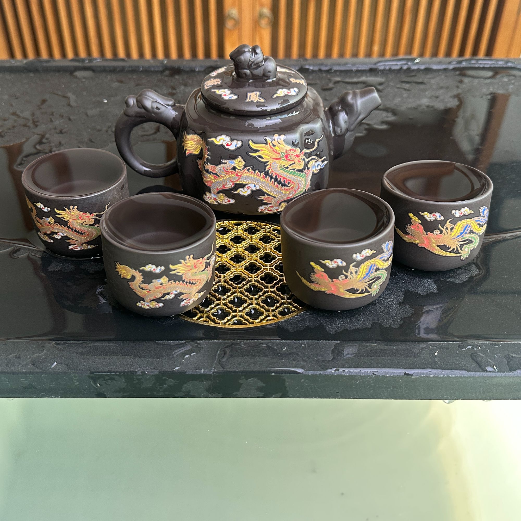 350毫升龙凤变色四方龙尊壶一壶四杯