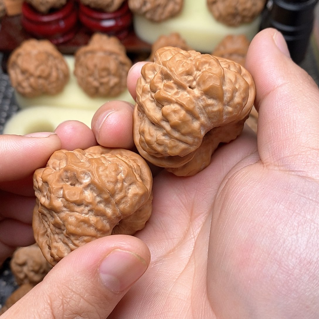 文玩核桃把件蛤蟆头