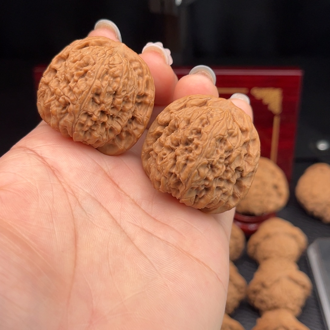 文玩核桃吊坠南疆