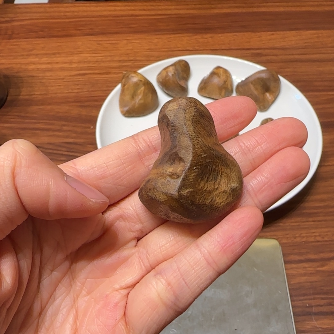 沉香碎屑沉香奇楠小包头5.2克