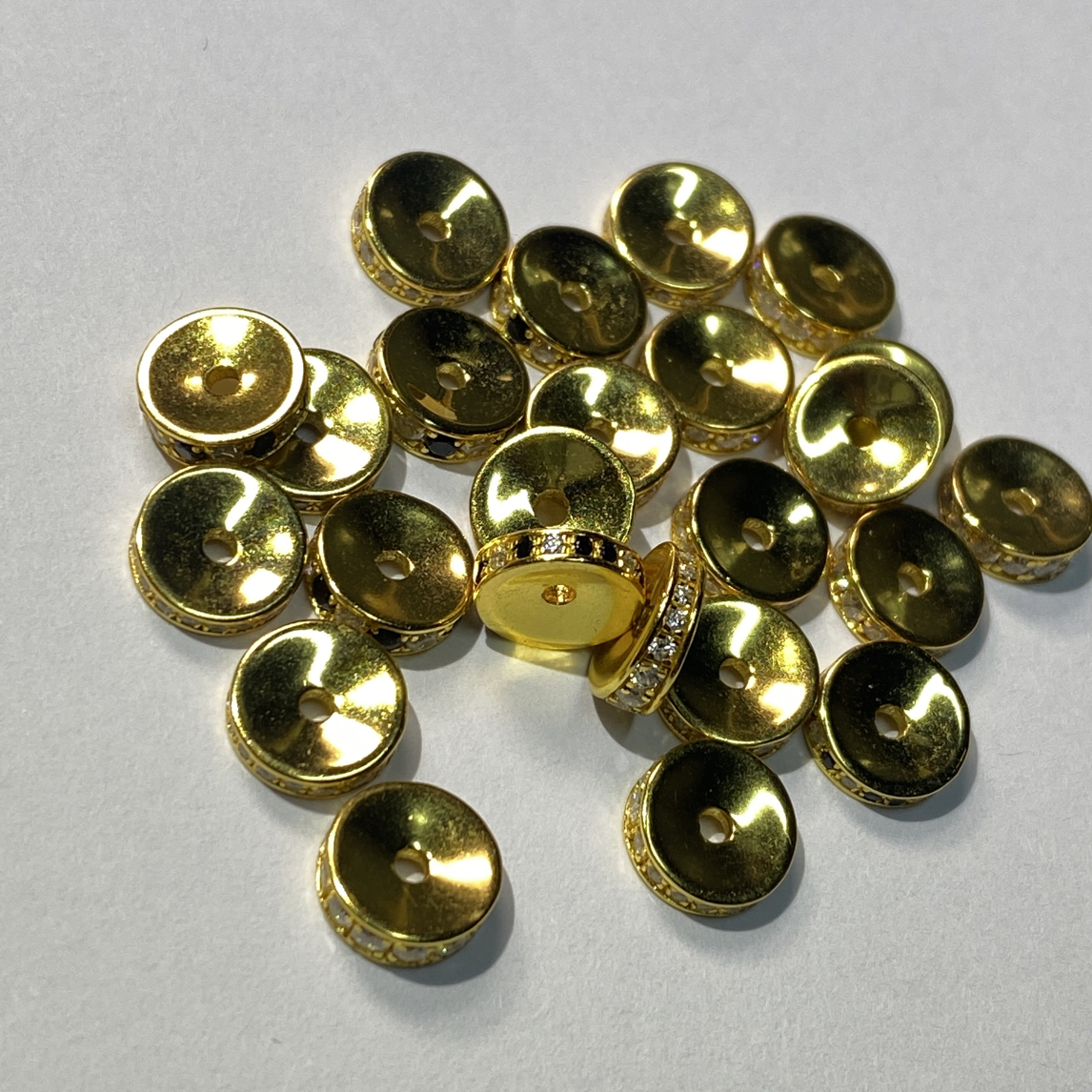 925银合成锆石银制品 S925银镀金斜切钻片7mm一片（白/黑白）