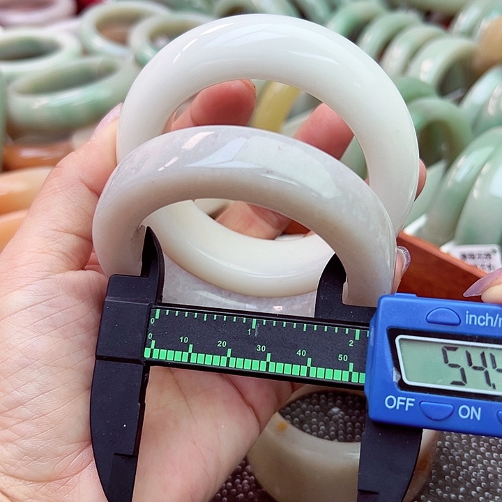 石英质玉手镯合金