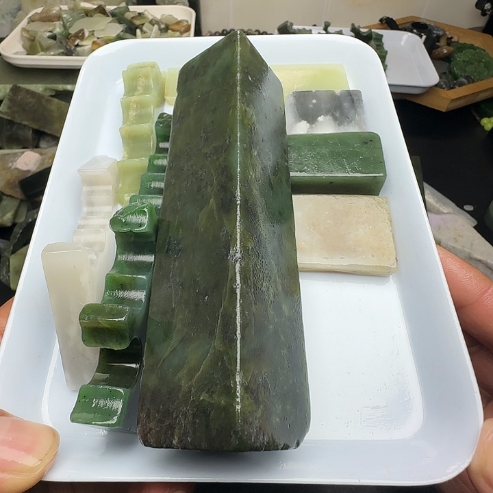 ****️和田玉（糖玉）未镶嵌珠宝半成品