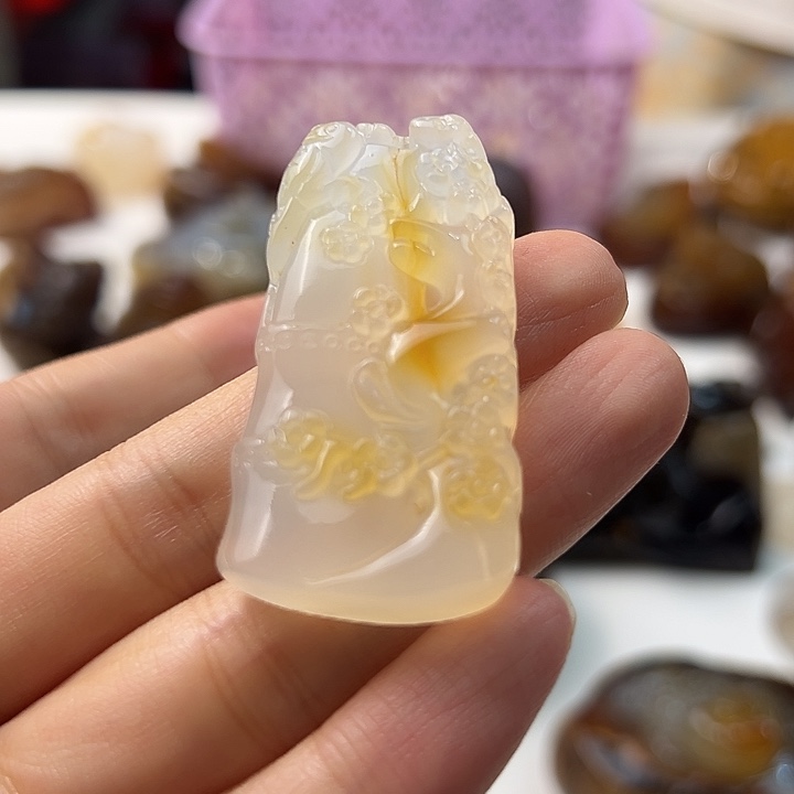 玛瑙/玉髓颈饰未镶嵌