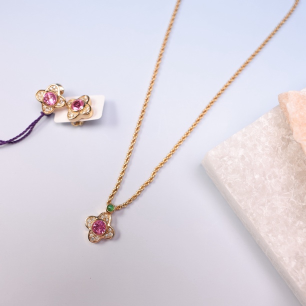 95新 DIOR/迪奥 柚礼中古/迪奥粉色四叶草项链耳夹套装la512028