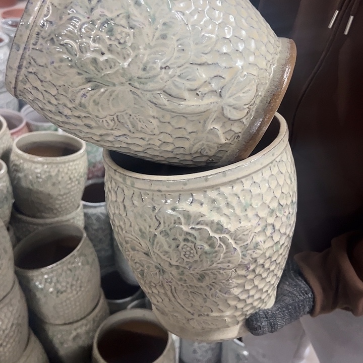 高度23厘米口19厘米微瑕