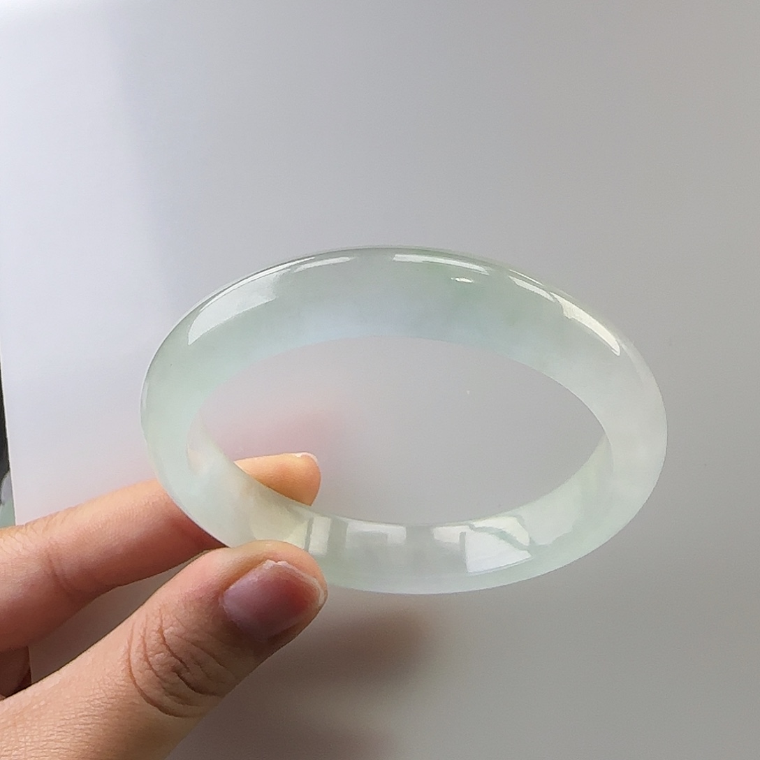 是***！非金属冰透白月光