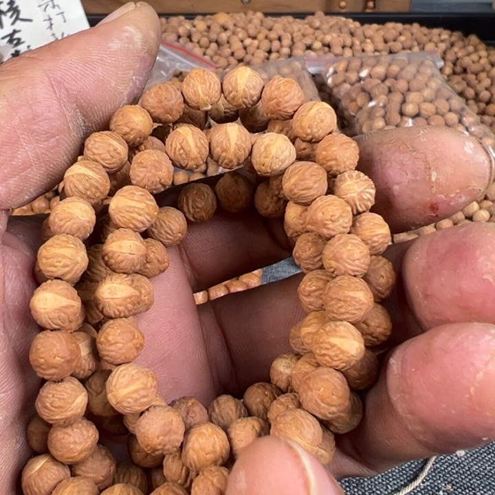 王***春凤眼菩提吊坠文玩酸枣核