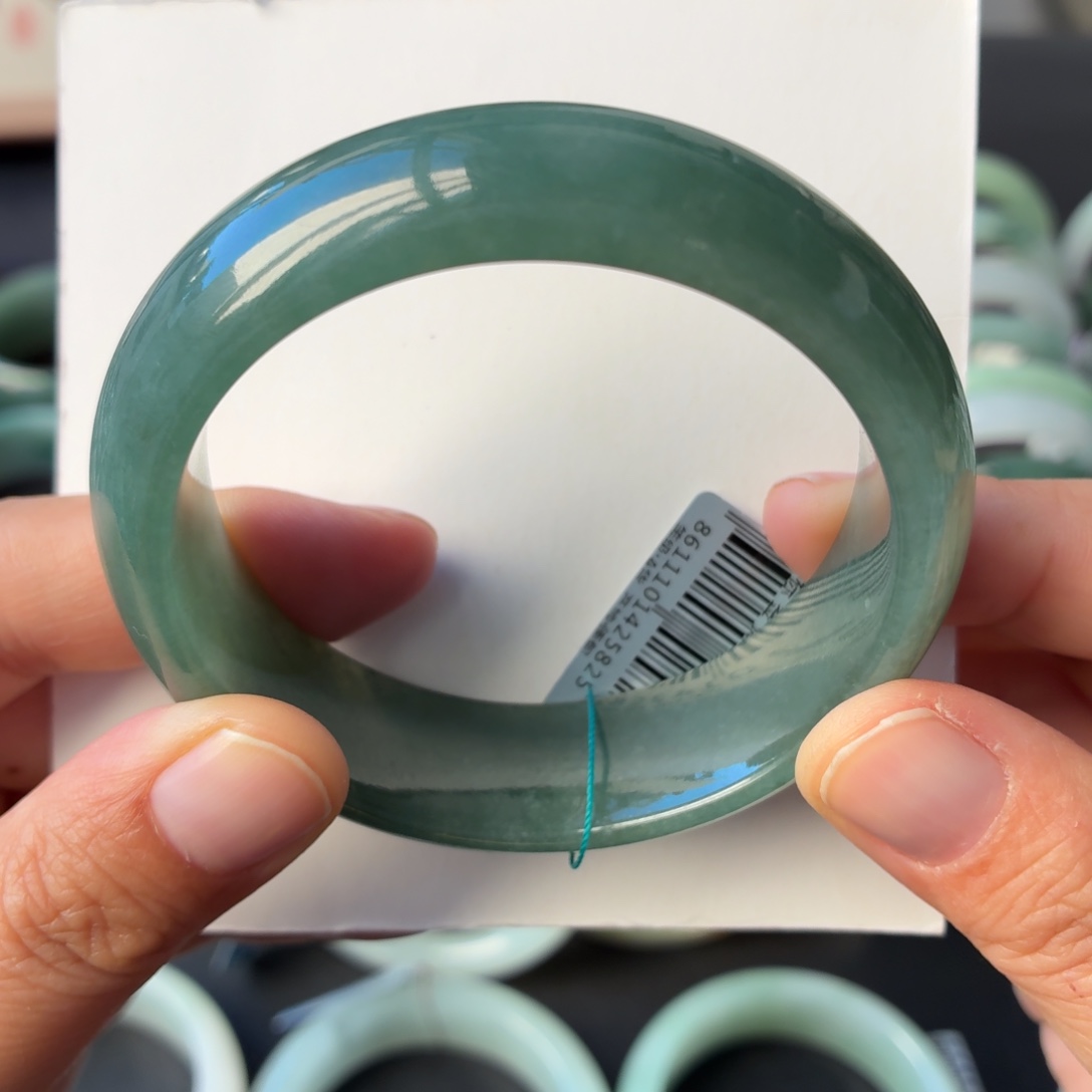 翡翠未镶嵌手镯天然