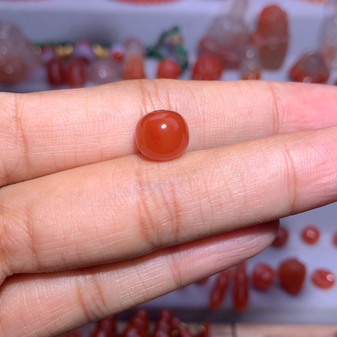 未镶嵌老型9.1×8.2南红玛瑙有冻点