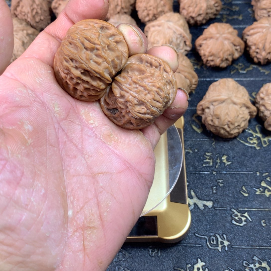 猴头核桃吊坠文玩核桃磨盘狮子头39