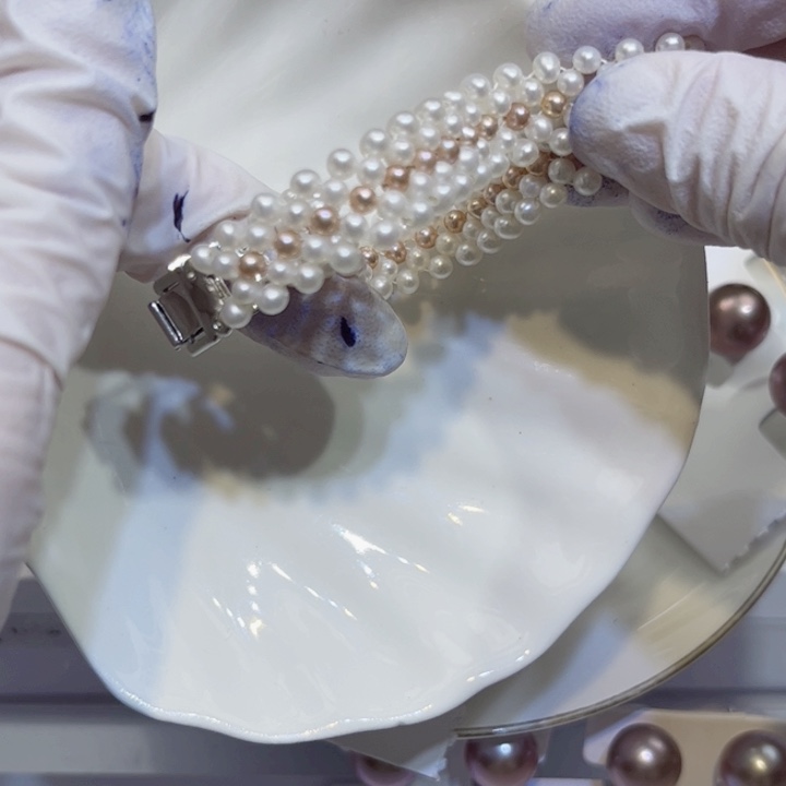 淡水珍珠手绳合金